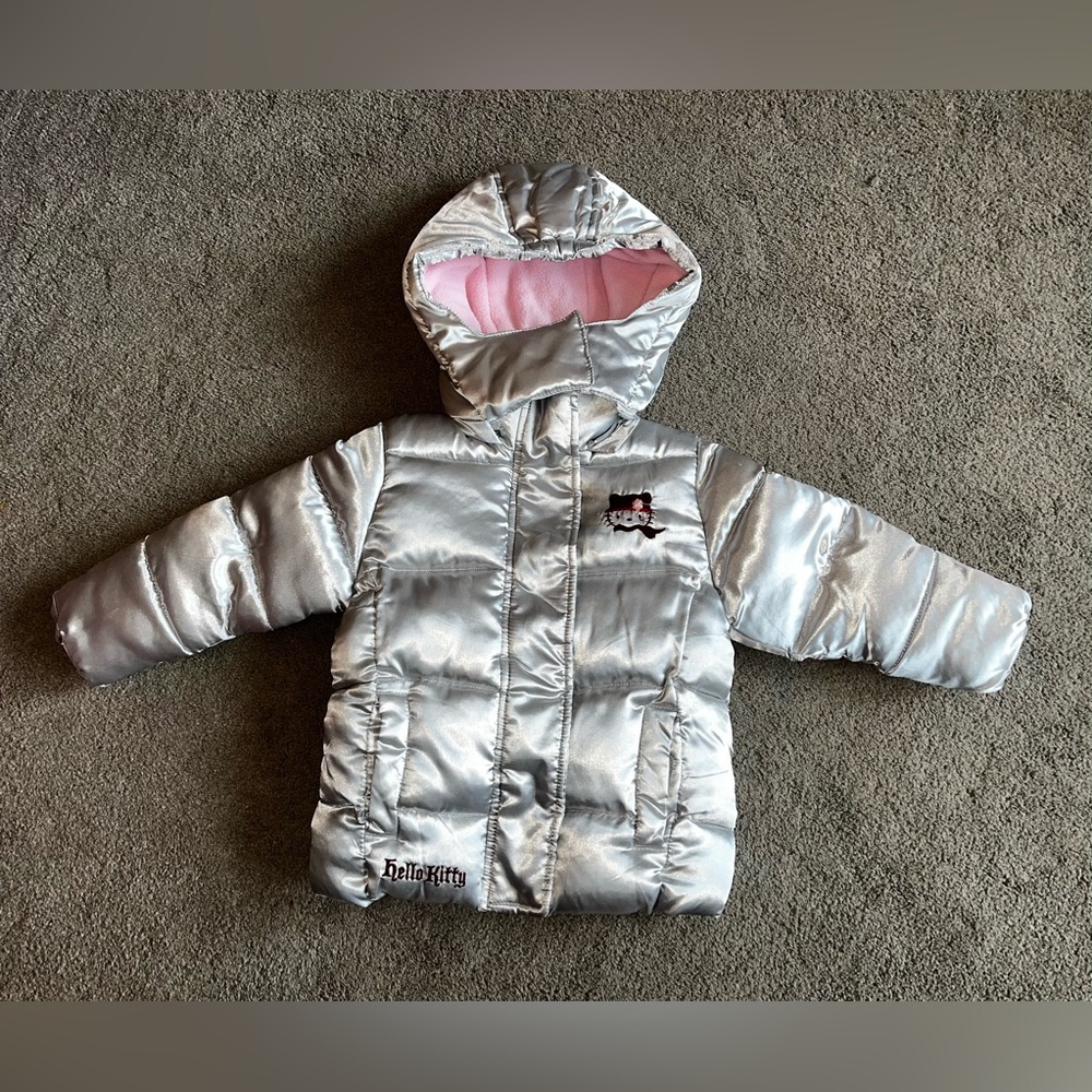 Vintage 2008 Sanrio Hello Kitty Youth size 2T Silver Metallic Puffer Winter Coat